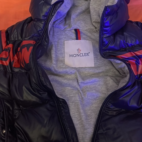 Moncler - Picture 3 of 5